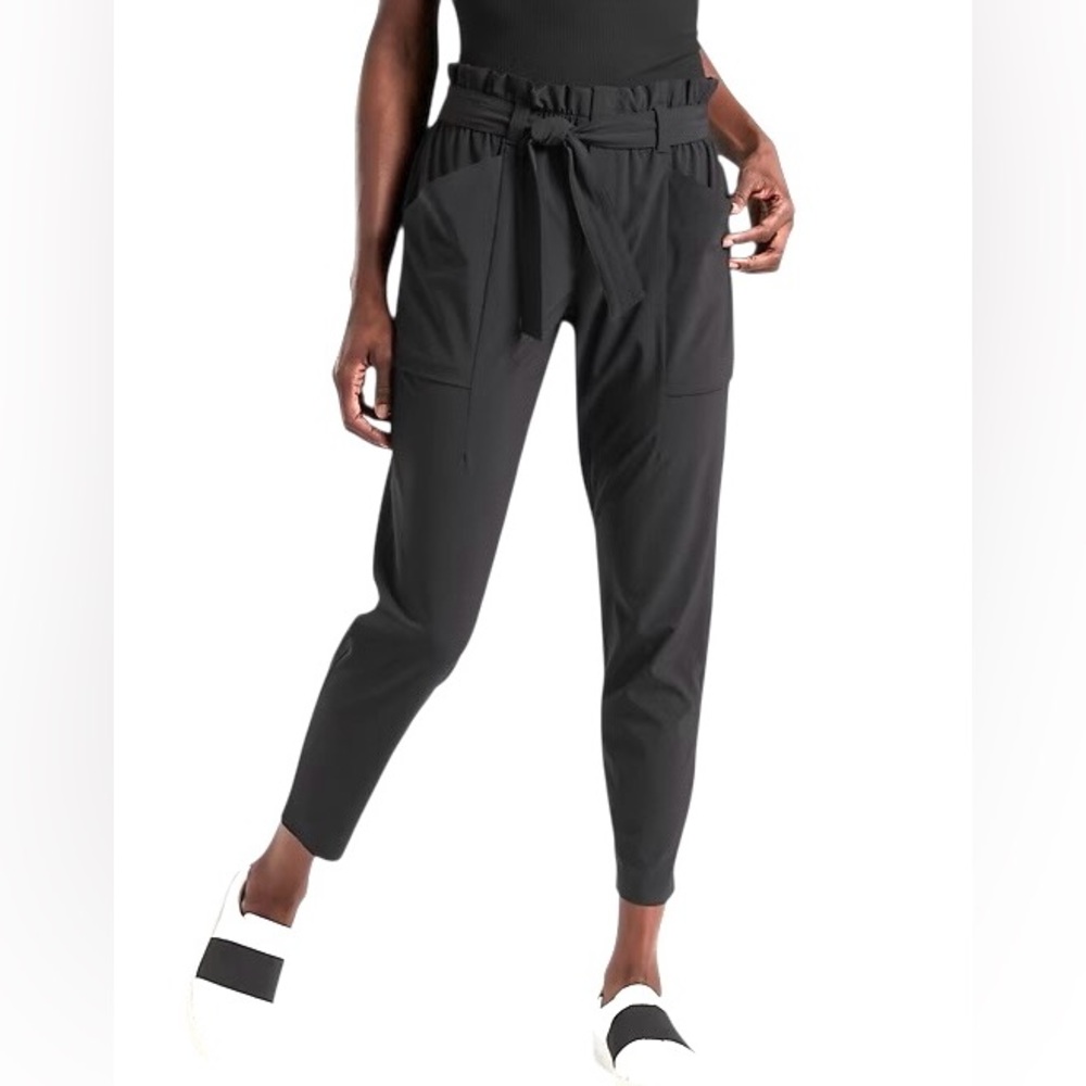 ATHLETA The Skyline Pants high rise paper bag waist lightweight ankle size 8